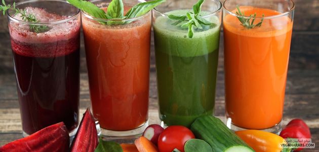 خمس وصفات سهلة لصنع العصائر النباتية