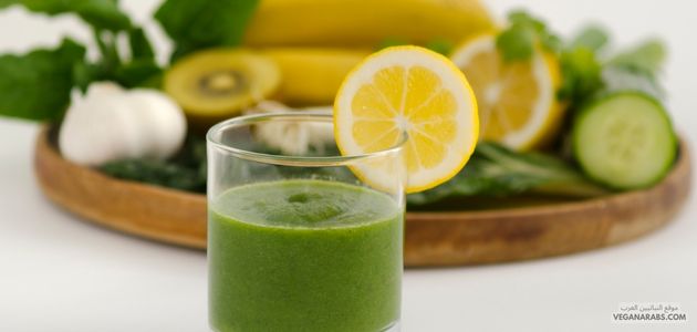 عصير قلوي مرطب