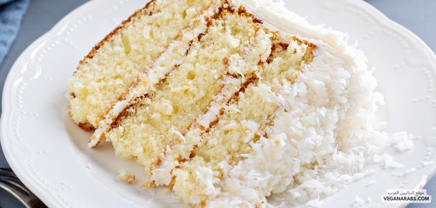 كعكة طبقة الفانيليا النباتية