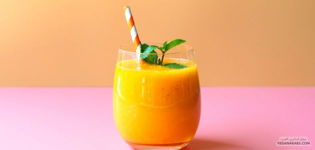 سموثي الزنجبيل المانجو والتوت