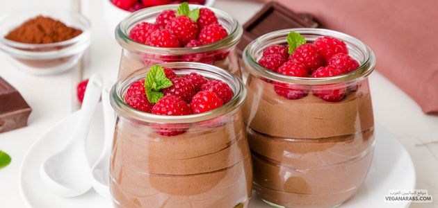 شوكولاتة ساخنة بتوت