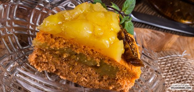 كعكة الجزر النباتية الخالية من الجلوتين