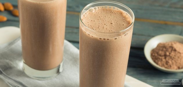 مخفوق بروتين الشوكولاتة