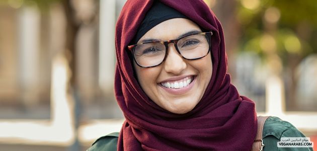 هل يمكن للتغذية النباتية أن تساعد في تقليل التوتر وزيادة السعادة؟