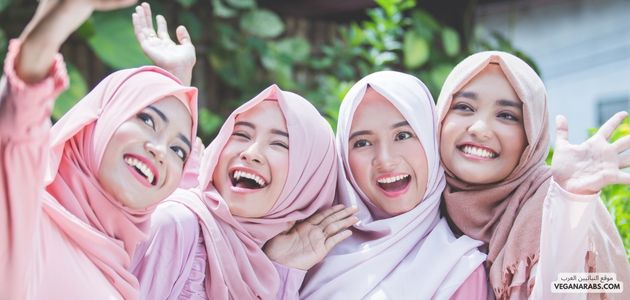 كيفية تحفيز الشباب على المشاركة في مشاريع نباتية في الشرق الأوسط