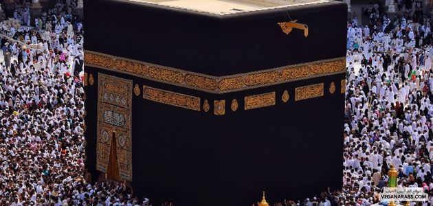 ما هي الفوائد الروحية والاجتماعية لأداء الحج؟
