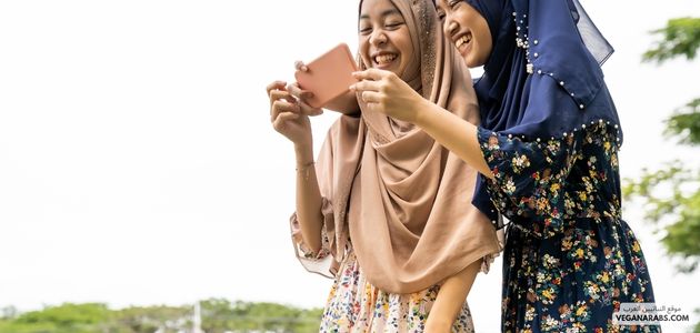 استخدام الإعلام ووسائل التواصل الاجتماعي في تعزيز النباتية في الشرق الأوسط