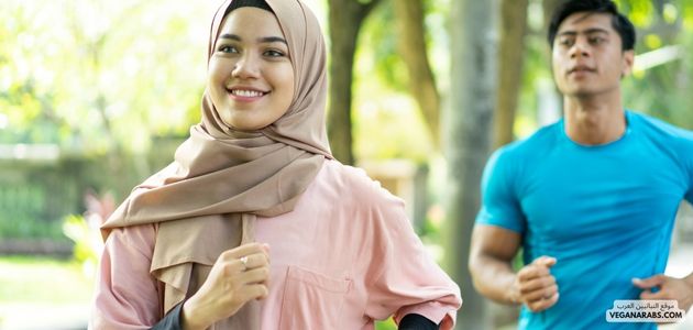 نمط حياة نباتي: كيف تحافظ على توازنك البدني والروحي في المجتمع العربي