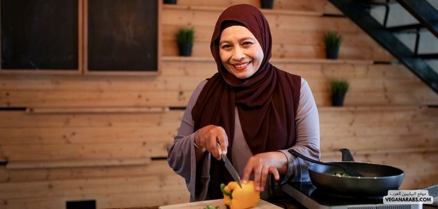 نمط حياة نباتي: كيف تتبنى أسلوب حياة صديق للبيئة والحيوانات في العالم العربي