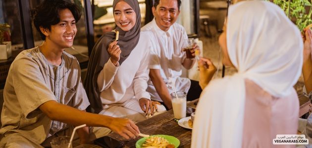 كيف تكون انسان محبوب بين الناس
