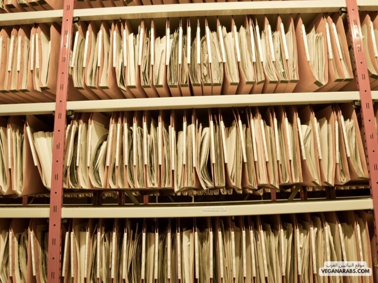 جمع معلومات في موضوع موثق حول علم من الاعلام المعاصرين